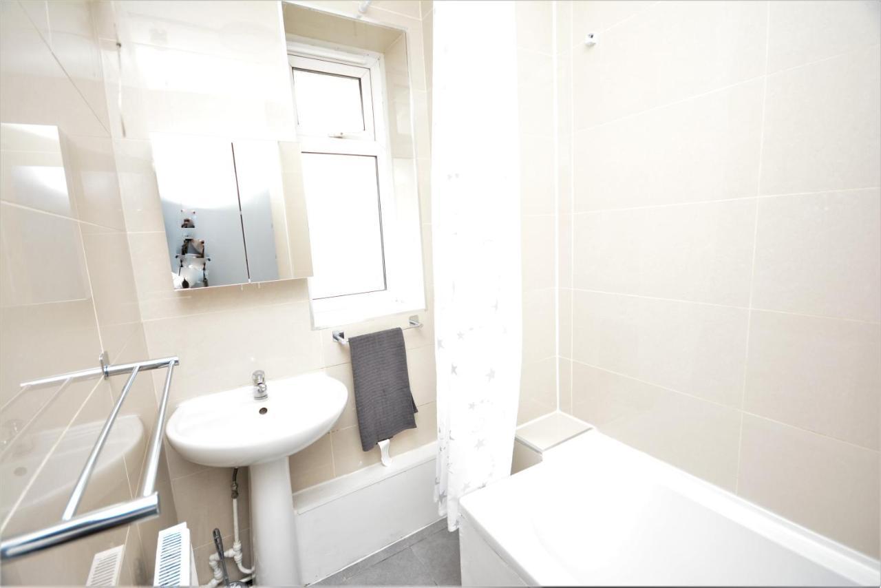 Beautiful London 2 Bedroom Flat Near Finsbury Park Bagian luar foto
